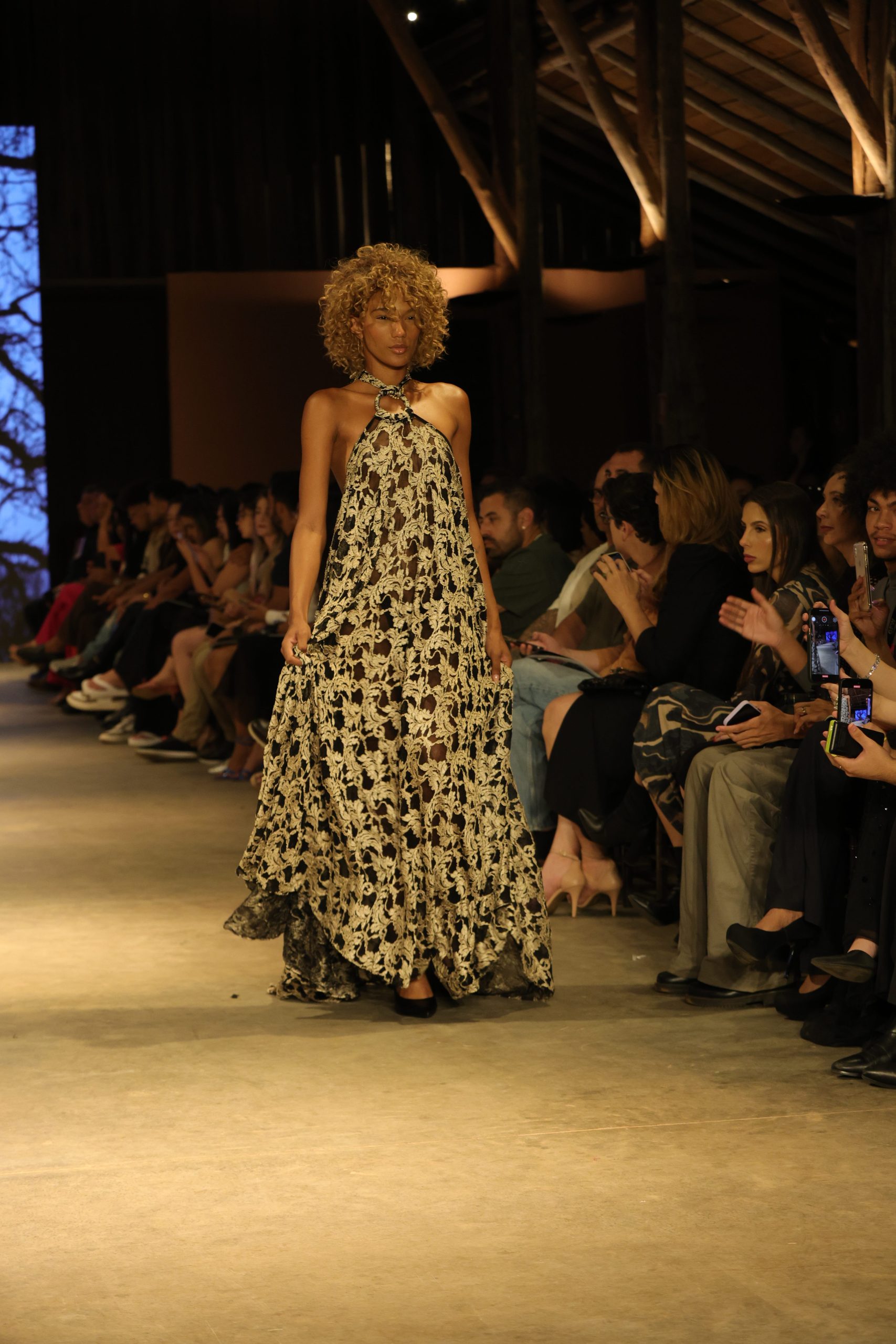 Vestido Halter Raíces